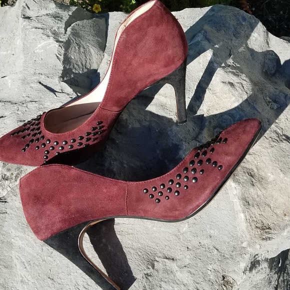 Clark’s maroon heels - Picture 2 of 2